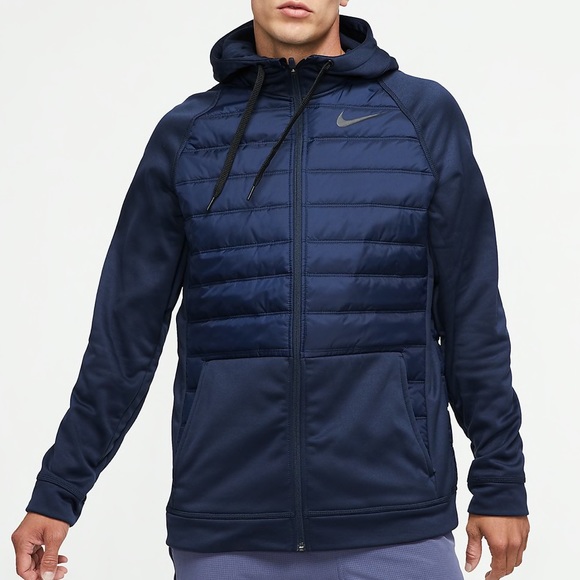 nike winterized therma hoodie